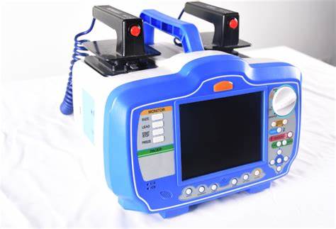 M And B Defibrillator Monitor